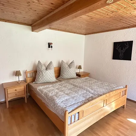 Beim Straßer - Geräumige Erdgeschoßwohnung Mit Bergblick *